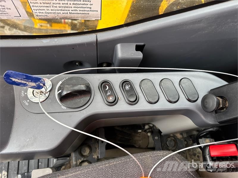 Komatsu PC210LC-11 Tracked Excavator Crawler excavators