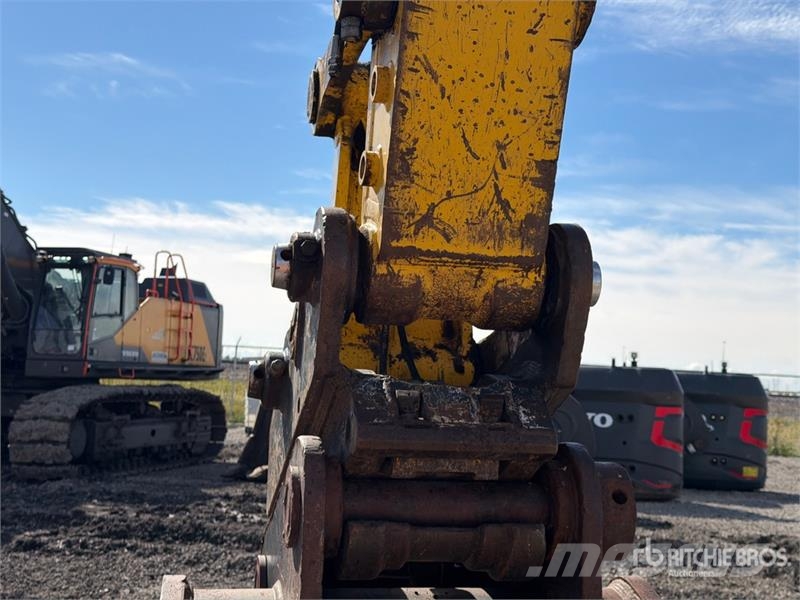 Komatsu PC240LC-11 Tracked Excavator Lánctalpas kotrók