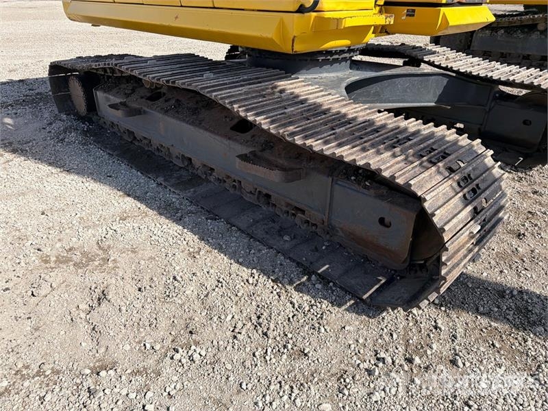 Komatsu PC240LC-11 Tracked Excavator Lánctalpas kotrók