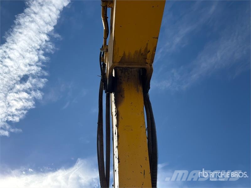 Komatsu PC240LC-11 Tracked Excavator Lánctalpas kotrók