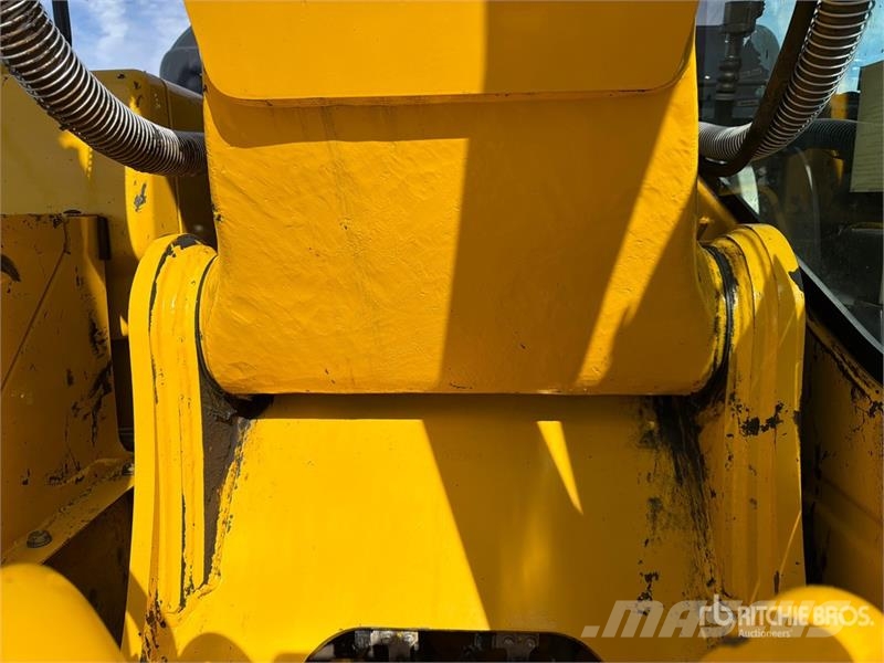 Komatsu PC240LC-11 Tracked Excavator Lánctalpas kotrók