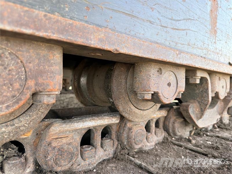 Komatsu PC240LC-11 Tracked Excavator Lánctalpas kotrók