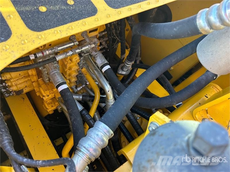 Komatsu PC240LC-11 Tracked Excavator Raupenbagger