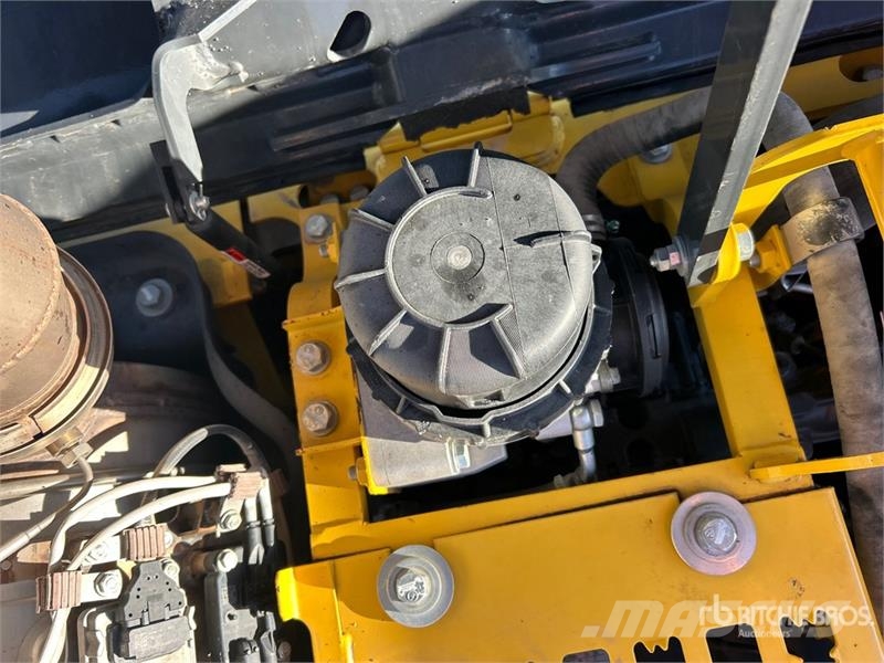 Komatsu PC240LC-11 Tracked Excavator Raupenbagger