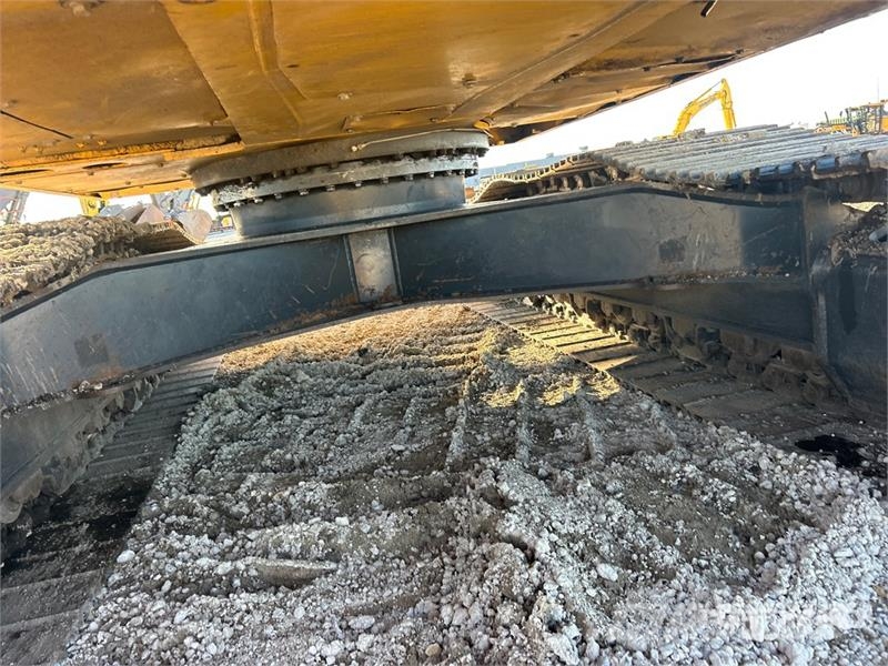 Komatsu PC240LC-11 Tracked Excavator Raupenbagger