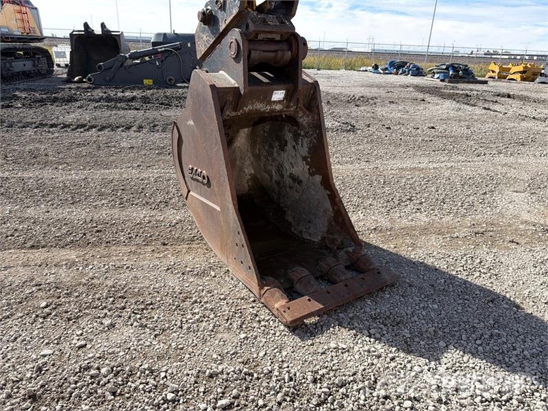Komatsu PC240LC-11 Tracked Excavator Lánctalpas kotrók