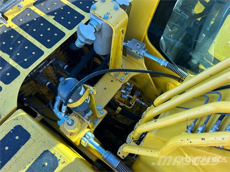 Komatsu PC240LC-11 Tracked Excavator Raupenbagger