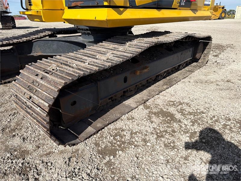 Komatsu PC240LC-11 Tracked Excavator Lánctalpas kotrók