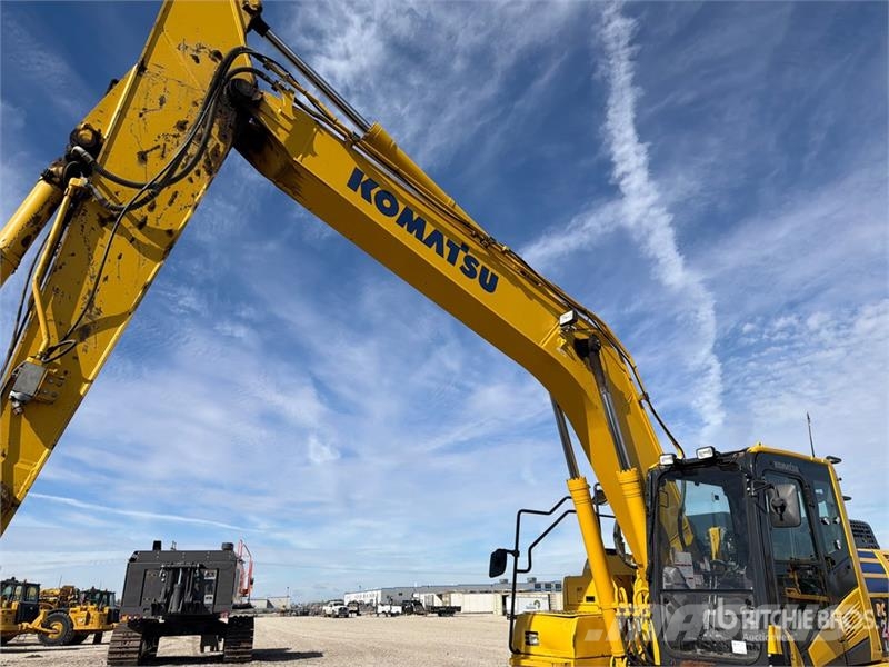 Komatsu PC240LC-11 Tracked Excavator Lánctalpas kotrók