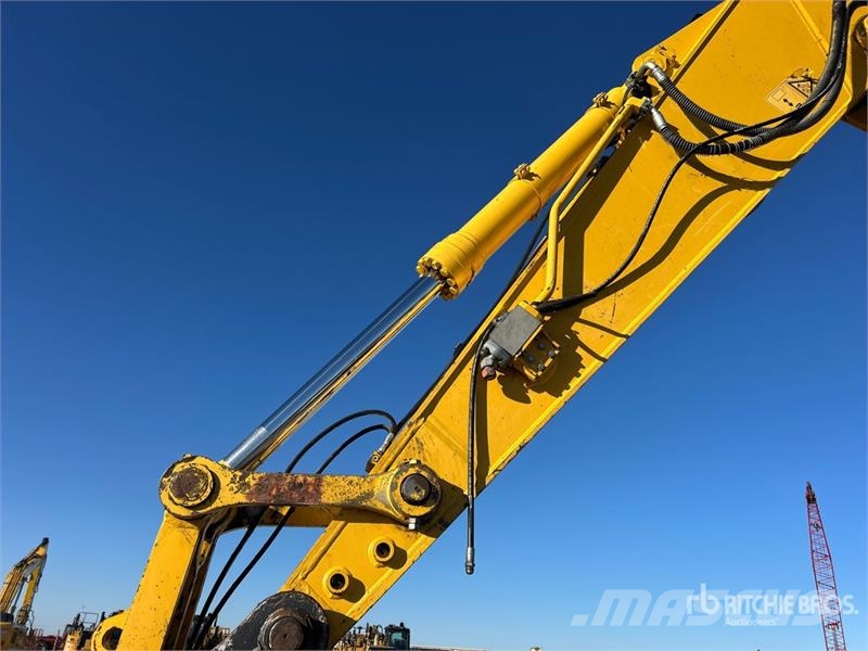 Komatsu PC240LC-11 Tracked Excavator Raupenbagger
