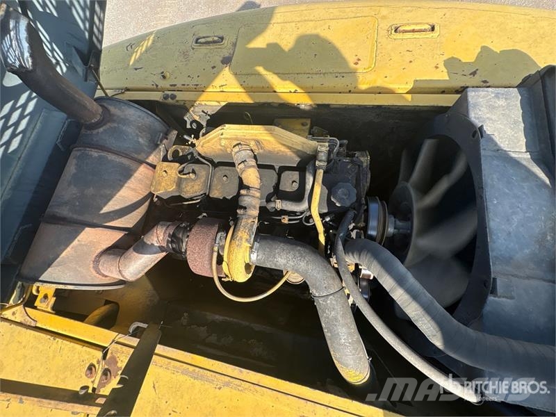 Komatsu PC250LC-6LC Tracked Excavator Bagri goseničarji