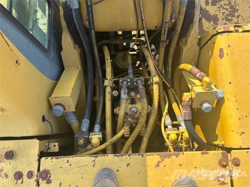 Komatsu PC250LC-6LC Tracked Excavator Bagri goseničarji