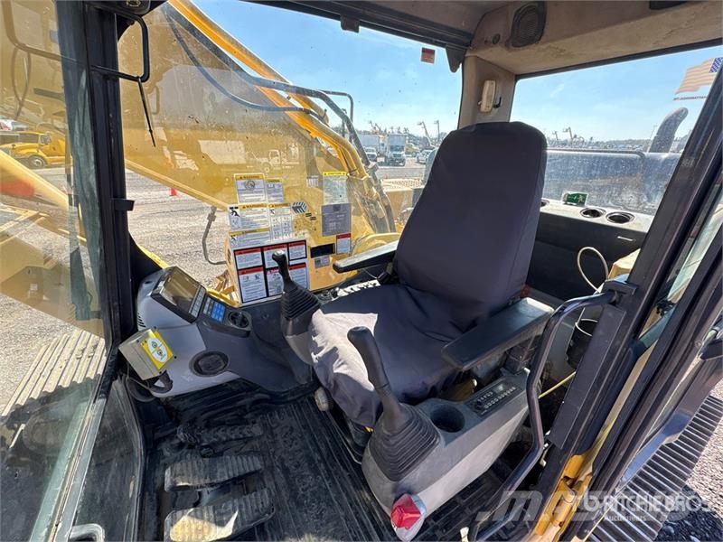 Komatsu PC350LC-8 Gravemaskiner på larvebånd