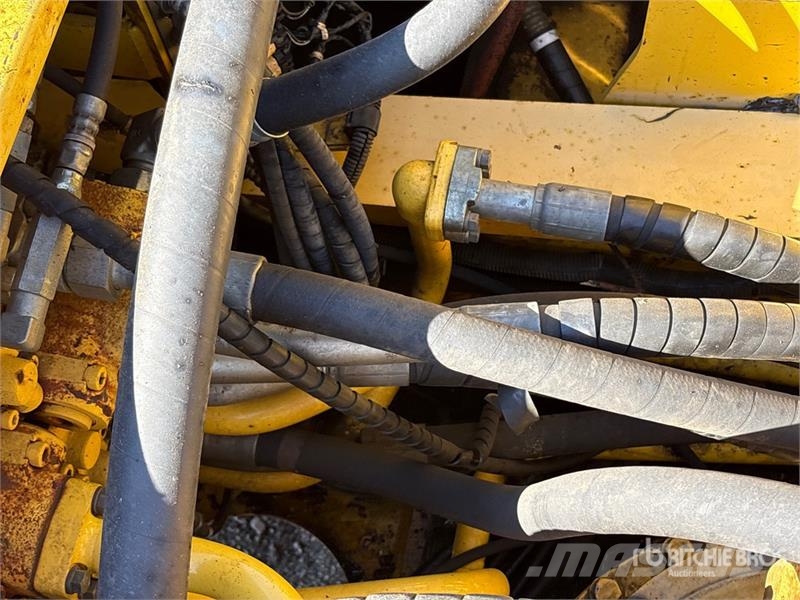 Komatsu PC350LC-8 Gravemaskiner på larvebånd
