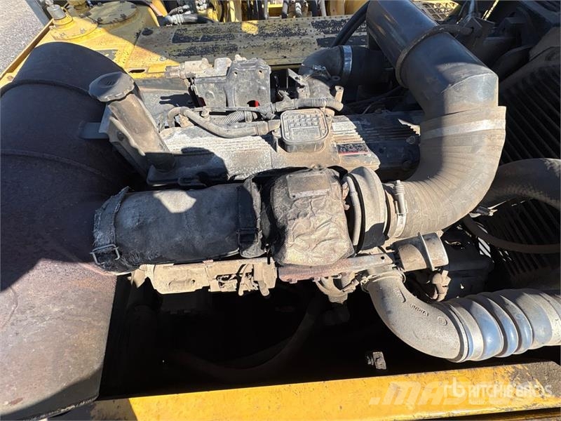 Komatsu PC350LC-8 Gravemaskiner på larvebånd
