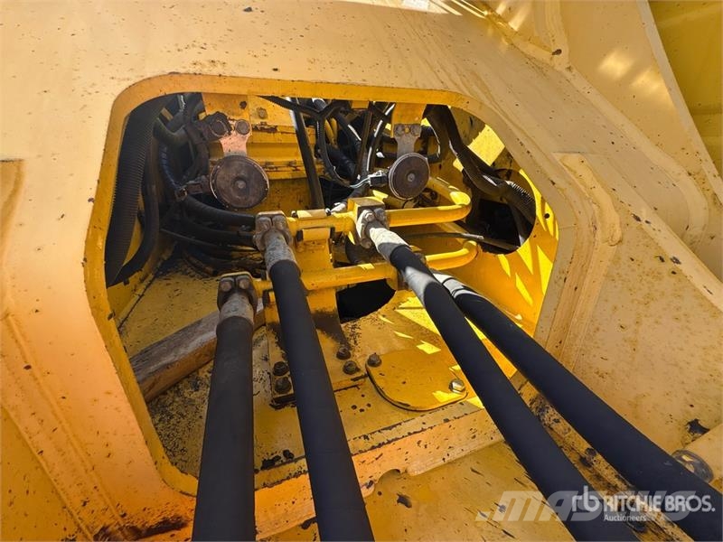 Komatsu PC350LC-8 Gravemaskiner på larvebånd