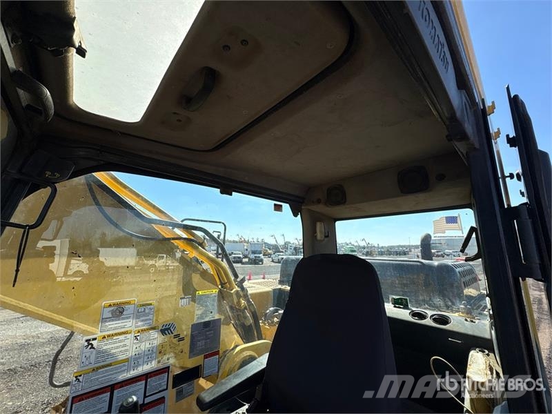 Komatsu PC350LC-8 Gravemaskiner på larvebånd