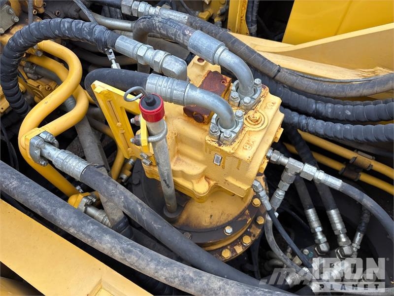 Komatsu PC360LC-10 Tracked Excavator Paletli ekskavatörler