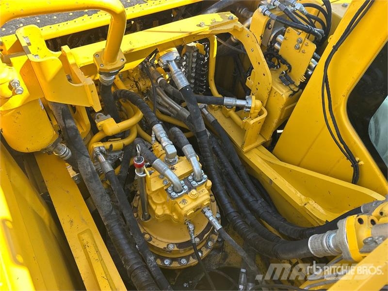 Komatsu PC360LC-11 Excavatoare pe șenile