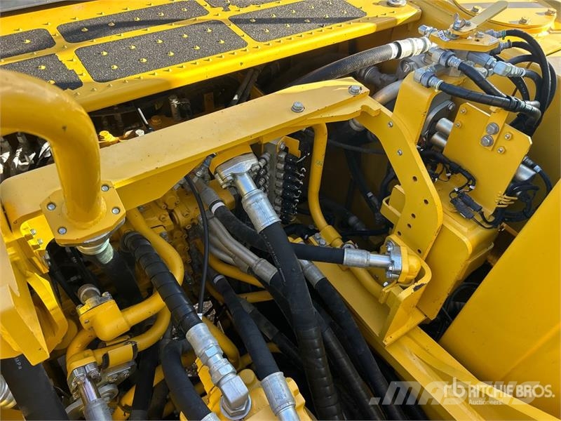 Komatsu PC360LC-11 Raupenbagger