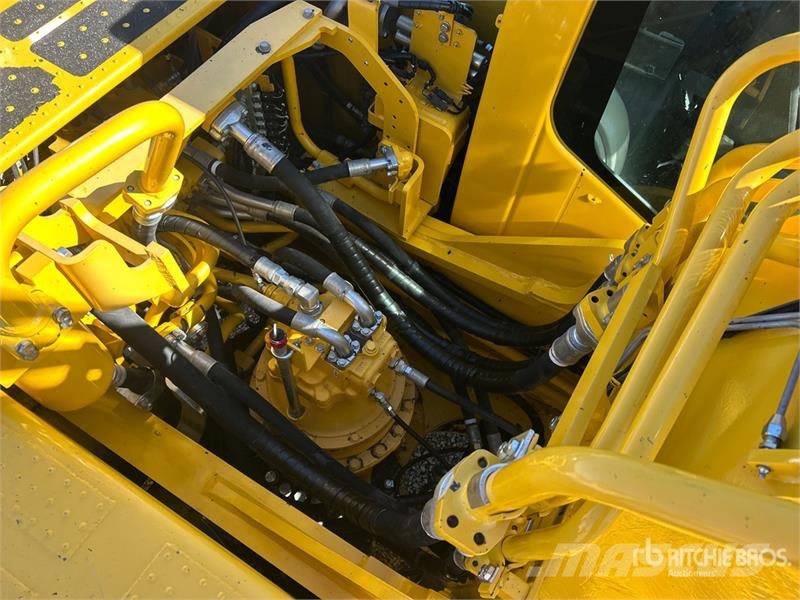 Komatsu PC360LC-11 Raupenbagger