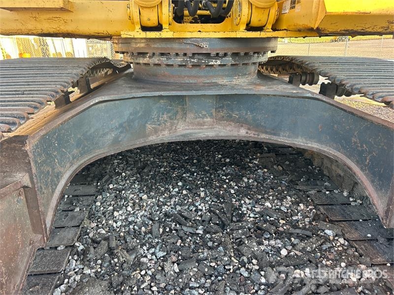 Komatsu PC400LC7 Tracked Excavator حفارات زحافة