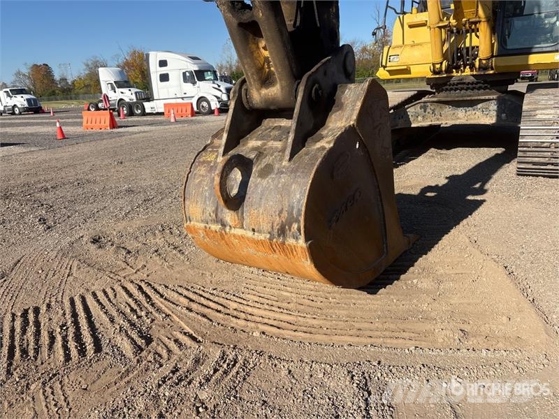 Komatsu PC490LC-10 Tracked Excavator Lánctalpas kotrók
