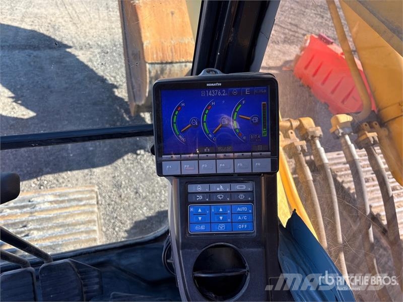 Komatsu PC490LC-10 Tracked Excavator Lánctalpas kotrók