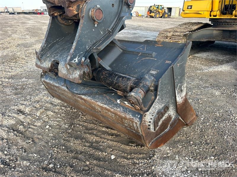 Komatsu PC490LC-11 Excavatoare pe șenile
