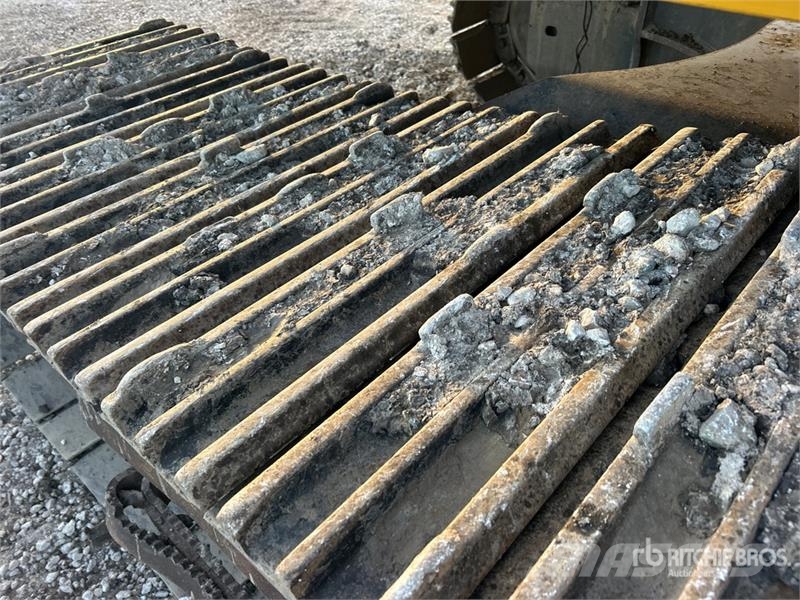 Komatsu PC490LC-11 Excavatoare pe șenile
