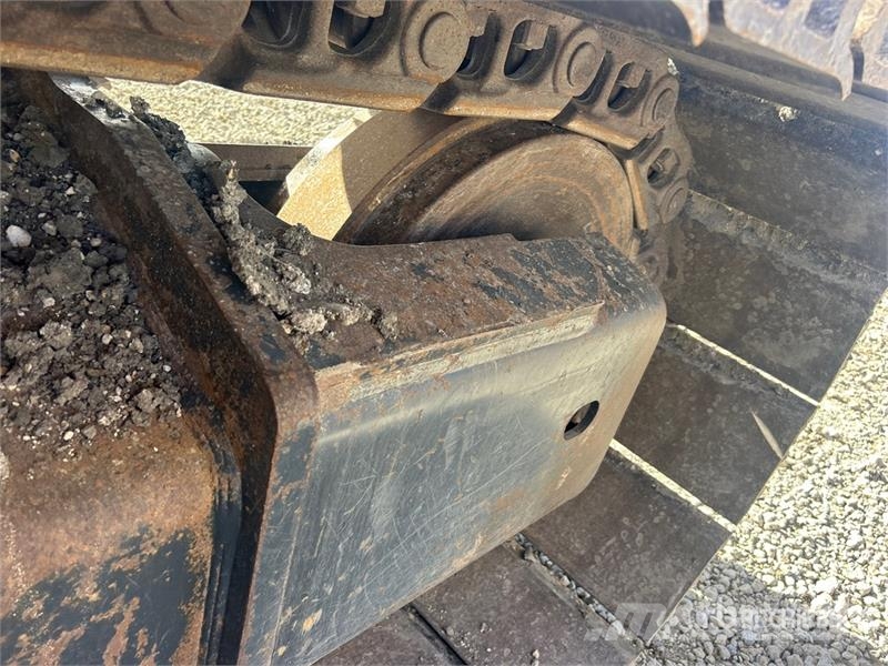 Komatsu PC490LC-11 Pásová rýpadla