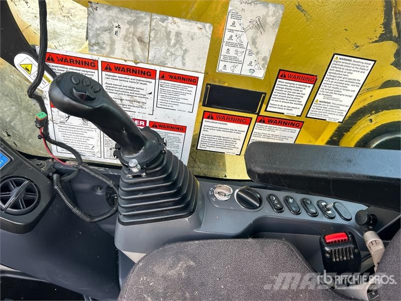 Komatsu PC490LC-11 Excavatoare pe șenile
