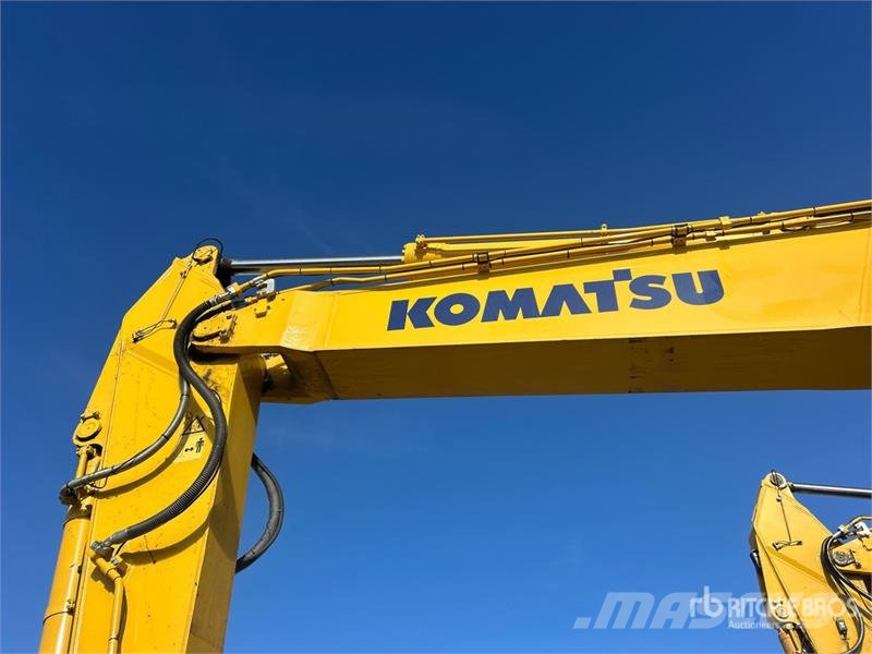 Komatsu PC490LC-11 Pásová rýpadla
