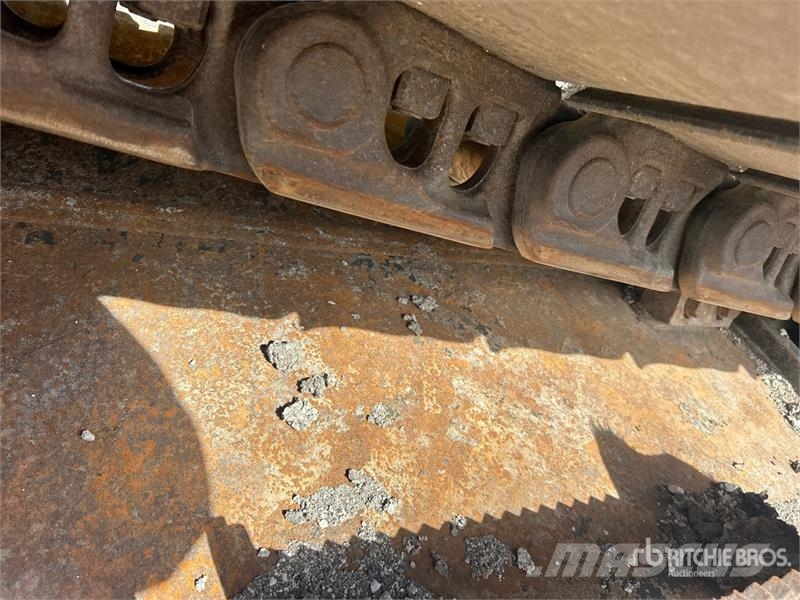 Komatsu PC490LC-11 Pásová rýpadla