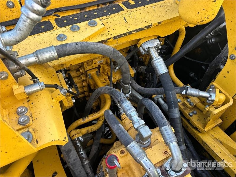 Komatsu PC490LC-11 Excavatoare pe șenile
