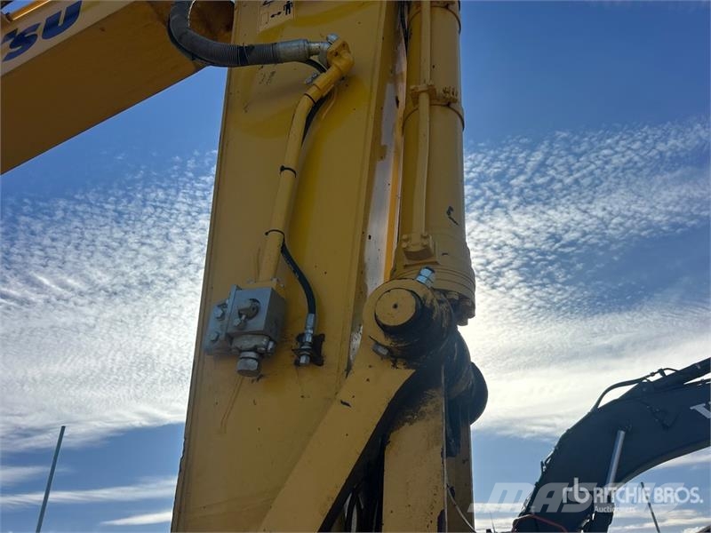 Komatsu PC490LC-11 Pásová rýpadla
