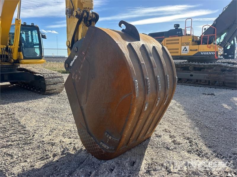 Komatsu PC490LC-11 Pásová rýpadla