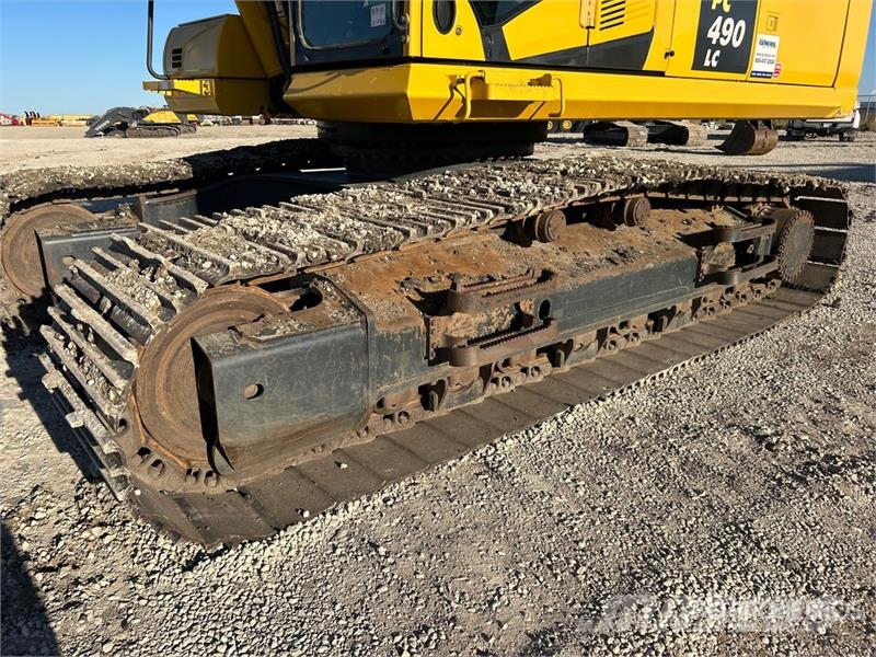 Komatsu PC490LC-11 Raupenbagger