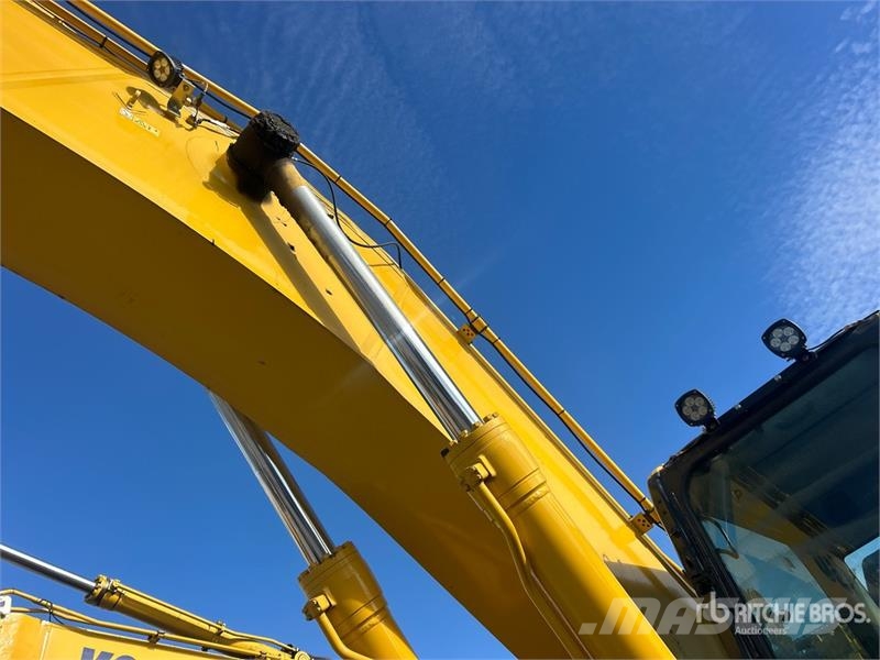 Komatsu PC490LC-11 Pásová rýpadla
