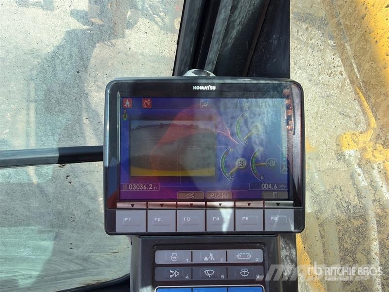 Komatsu PC490LC-11 Escavadoras de rastos