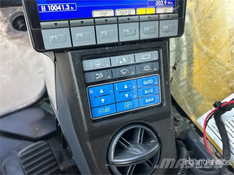 Komatsu PC490LC-11 Excavatoare pe șenile
