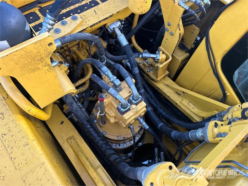 Komatsu PC490LC-11 Excavatoare pe șenile
