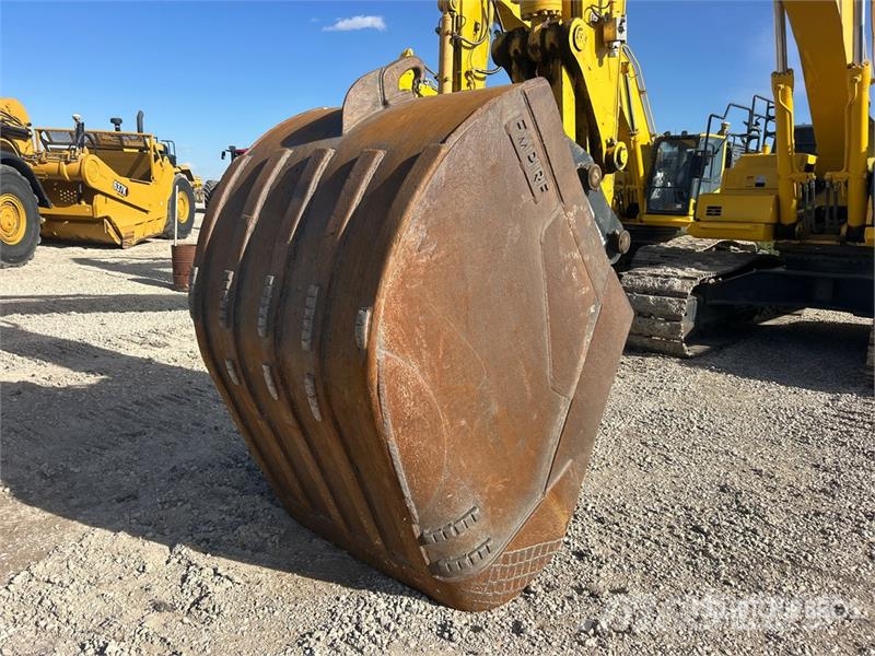 Komatsu PC490LC-11 Pásová rýpadla