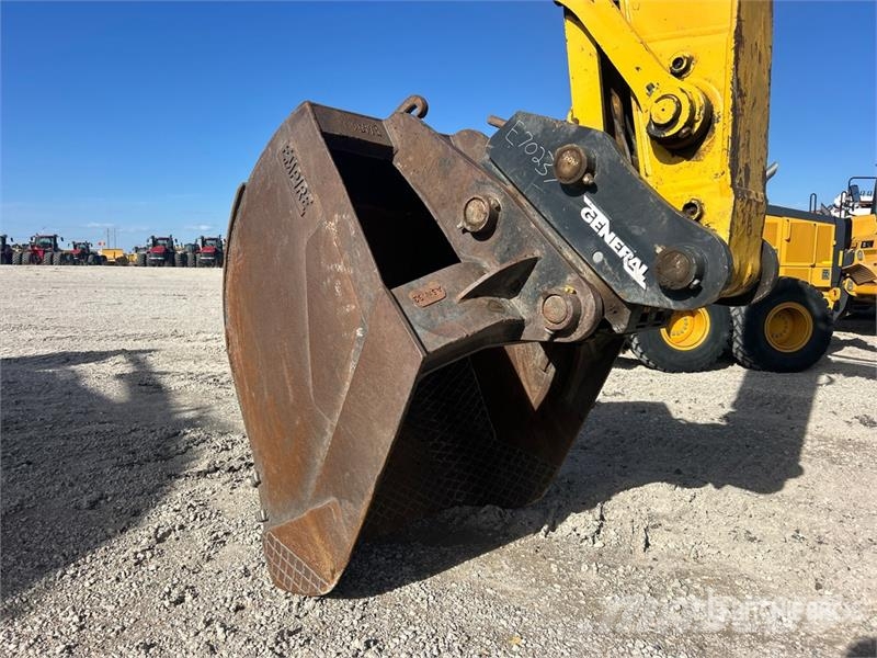 Komatsu PC490LC-11 Pásová rýpadla