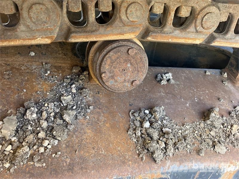 Komatsu PC490LC-11 Pásová rýpadla