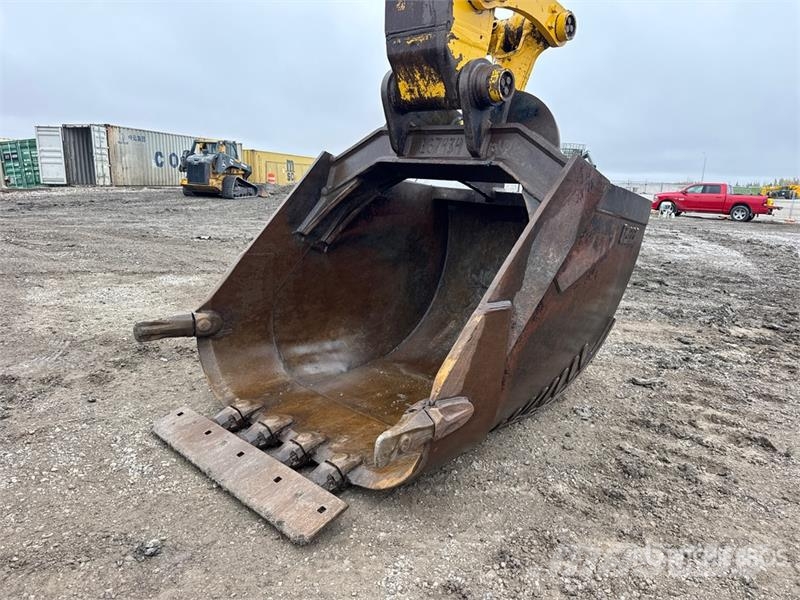 Komatsu PC650LC-11 VG Tracked Excavator Crawler excavators