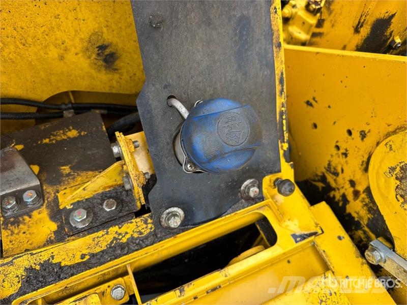 Komatsu PC650LC-11 VG Tracked Excavator Crawler excavators