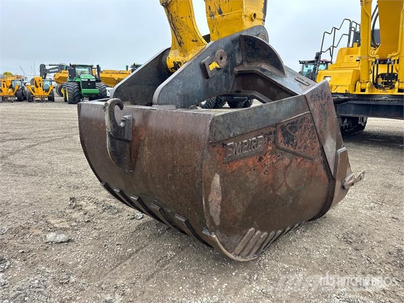 Komatsu PC650LC-11 VG Tracked Excavator Crawler excavators