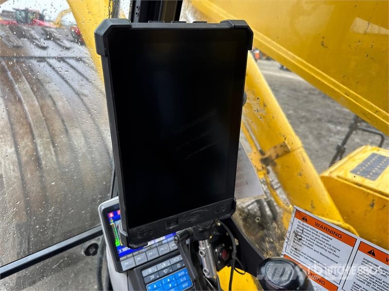Komatsu PC650LC-11 VG Tracked Excavator Crawler excavators