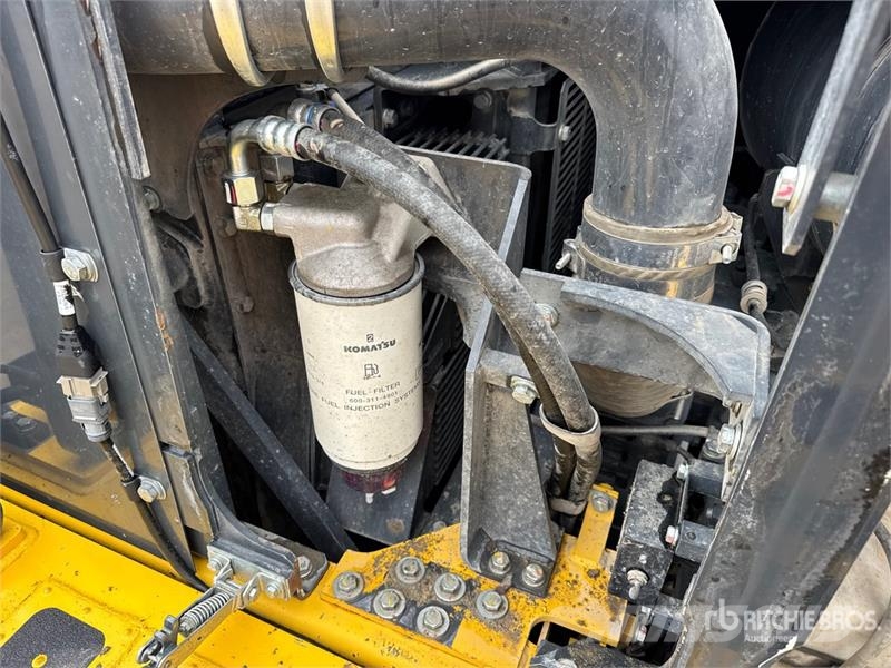 Komatsu PC650LC-11 VG Tracked Excavator Crawler excavators